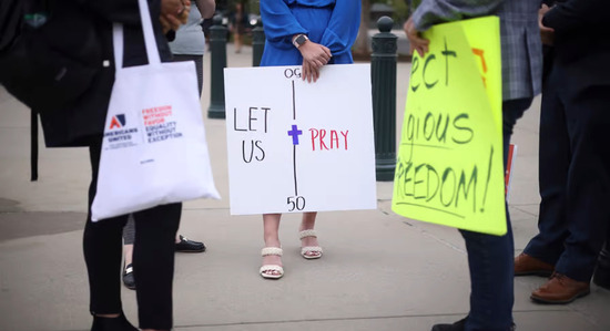 A Football Coach’s Prayer Is Not About Freedom. It’s About Coercion.