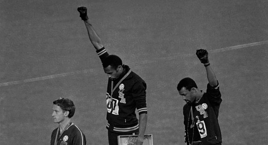 ﻿John Carlos Meets the Spurs